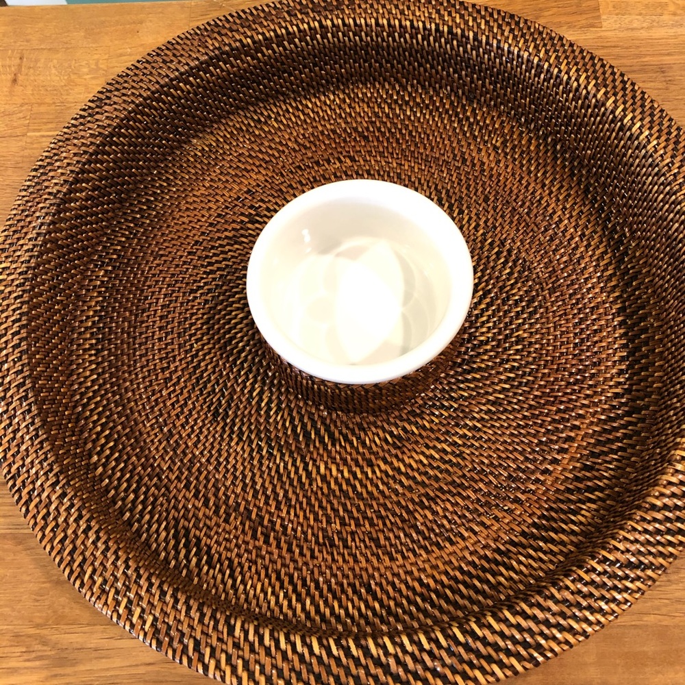 Chip and dip platter